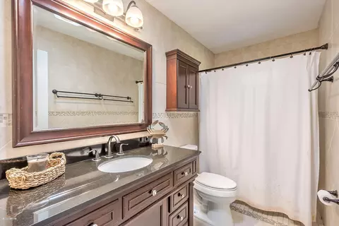 2935 Tamarind Dr, Edgewater, FL 32141 photo 6