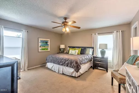 2935 Tamarind Dr, Edgewater, FL 32141 photo 4