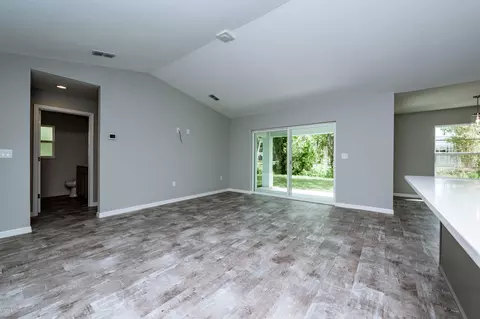 3003 Mango Tree Dr, Edgewater, FL 32141 photo 9