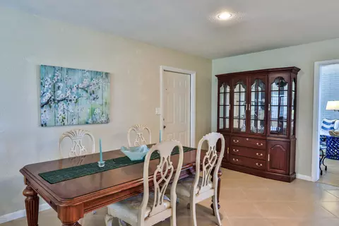 147 Dawn Dr, Ormond Beach, FL 32176 photo 8