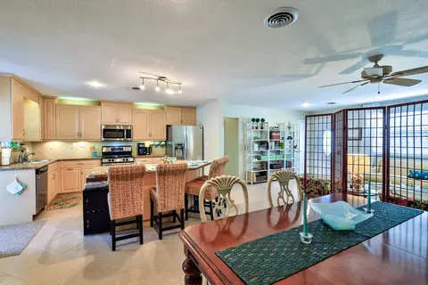 147 Dawn Dr, Ormond Beach, FL 32176 photo 6