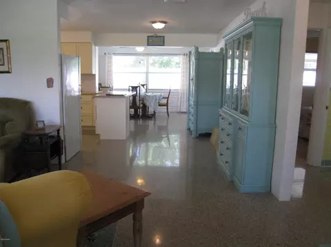 27 Briggs Dr, Ormond Beach, FL 32176 photo 3