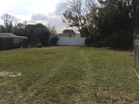 906 Flagler Ave, Edgewater, FL 32132 photo 17