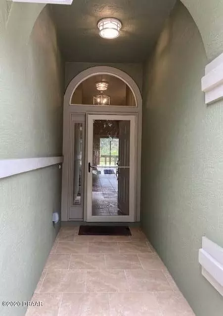 907 Woodstream Ln, Ormond Beach, FL 32174 photo 4