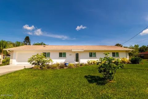 157 Flamingo Rd, Edgewater, FL 32141 photo 1