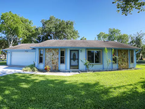 2104 Lime Tree Dr, Edgewater, FL 32141 photo 1
