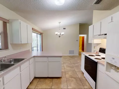 2104 Lime Tree Dr, Edgewater, FL 32141 photo 13