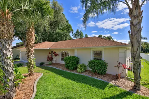 3231 Pine Tree Dr, Edgewater, FL 32141 photo 2