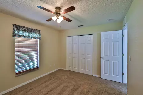 3231 Pine Tree Dr, Edgewater, FL 32141 photo 11