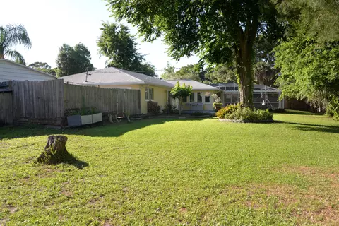 2011 Sabal Palm Dr, Edgewater, FL 32141 photo 7