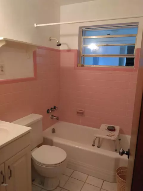 1821 Orange Tree Dr, Edgewater, FL 32132 photo 9