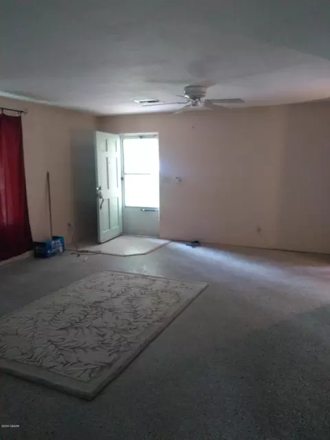 1821 Orange Tree Dr, Edgewater, FL 32132 photo 5