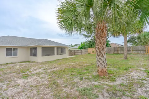 28 Concord Dr, Ormond Beach, FL 32176 photo 4