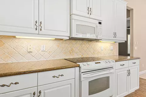 1008 Lake Bridge Dr, Ormond Beach, FL 32174 photo 14