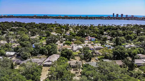 759 S Ridgewood Ave, Ormond Beach, FL 32174 photo 4