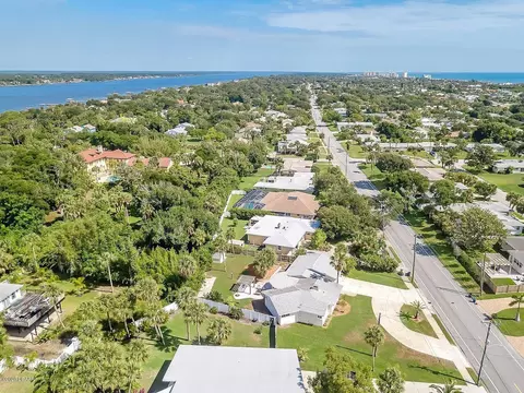 180 N Halifax Dr, Ormond Beach, FL 32176 photo 5
