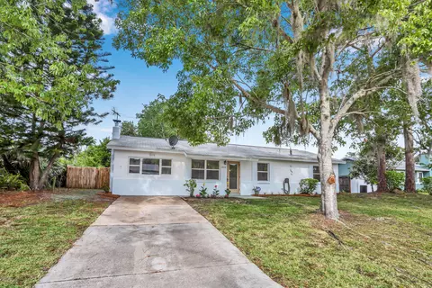 2824 Yule Tree Dr, Edgewater, FL 32141 photo 2