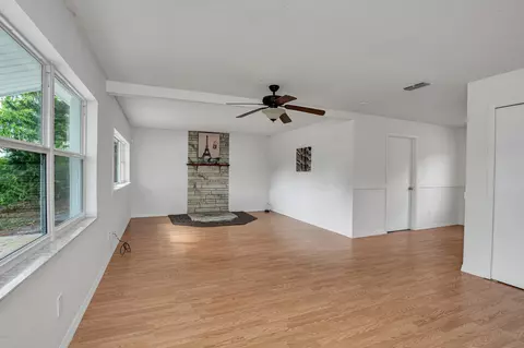 2824 Yule Tree Dr, Edgewater, FL 32141 photo 4