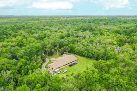 3020 Ragis Rd, Edgewater, FL 32132 photo 2