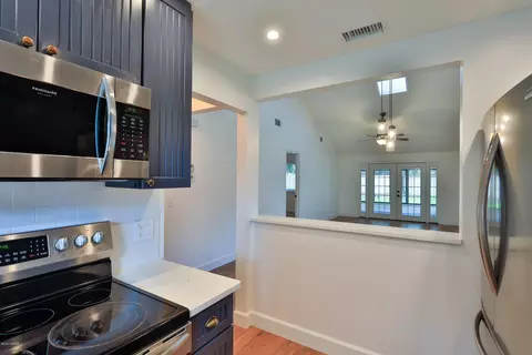 16 Park Pl, Ormond Beach, FL 32174 photo 4