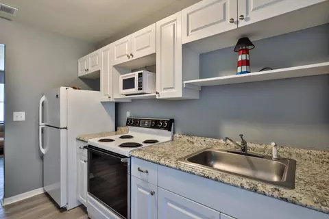 686 Flamingo Dr #A, Ormond Beach, FL 32176 photo 4