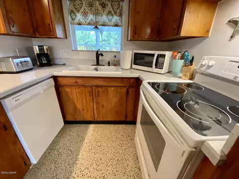 723 Luna Dr, Ormond Beach, FL 32176 photo 13