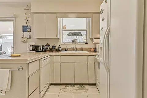 14 Ocean Crest Dr, Ormond Beach, FL 32176 photo 6