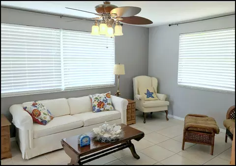44 Kathy Dr, Ormond Beach, FL 32176 photo 8