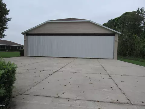 1041 Flying M Ct, Edgewater, FL 32132 photo 38