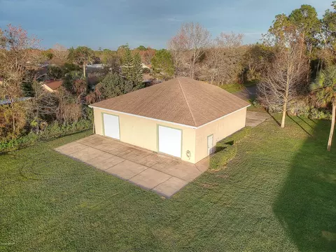 1041 Flying M Ct, Edgewater, FL 32132 photo 50