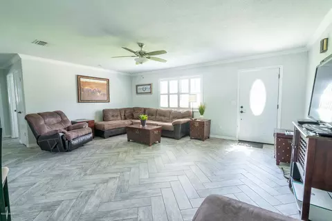 1810 Queen Palm Dr, Edgewater, FL 32132 photo 7
