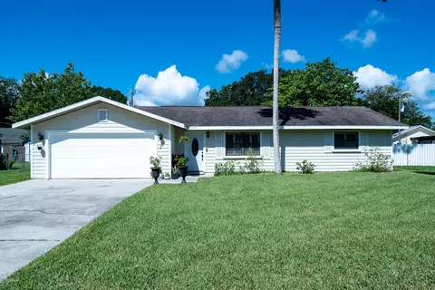 1810 Queen Palm Dr, Edgewater, FL 32132 photo 2