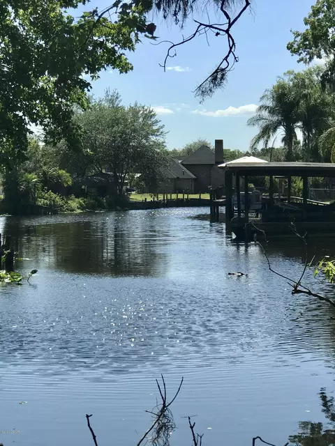 1505 Riveredge Ct, Astor, FL 32102 photo 5