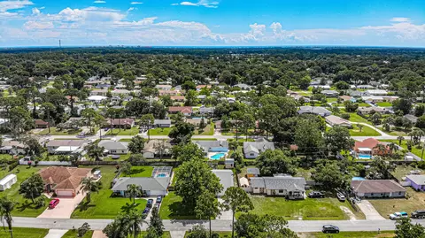 3033 Sabal Palm Dr, Edgewater, FL 32141 photo 91