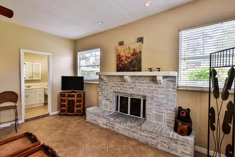 2035 Griffin St, Ormond Beach, FL 32174 photo 8