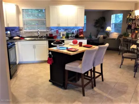611 Johnson Dr, Ormond Beach, FL 32174 photo 1