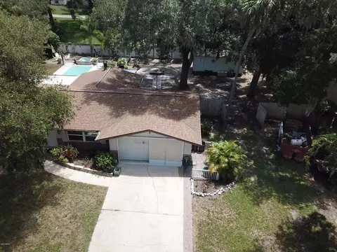 2111 Queen Palm Dr, Edgewater, FL 32141 photo 2