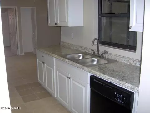 29 Laurel Oaks Cir, Ormond Beach, FL 32174 photo 2
