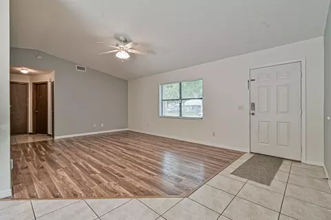 3215 Orange Tree Dr, Edgewater, FL 32141 photo 3