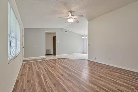 3215 Orange Tree Dr, Edgewater, FL 32141 photo 4