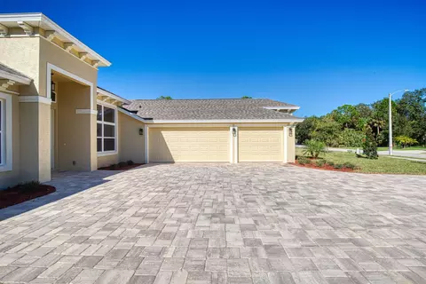 80 Lakebluff Dr, Ormond Beach, FL 32174 photo 6