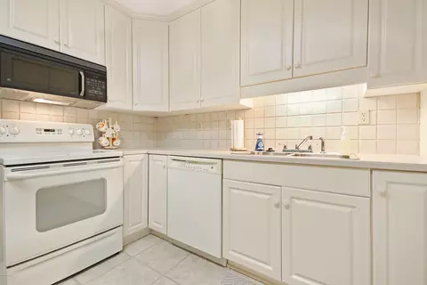 111 E Marion Ave, Edgewater, FL 32132 photo 4