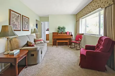 111 E Marion Ave, Edgewater, FL 32132 photo 13