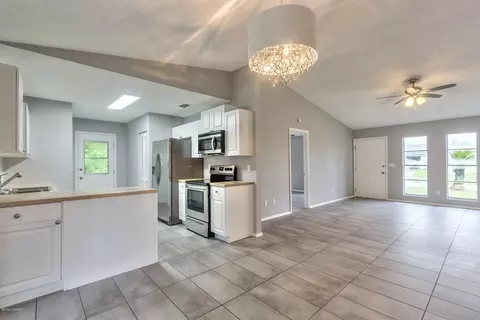 1507 Victory Palm Dr, Edgewater, FL 32132 photo 8