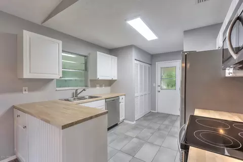 1507 Victory Palm Dr, Edgewater, FL 32132 photo 10