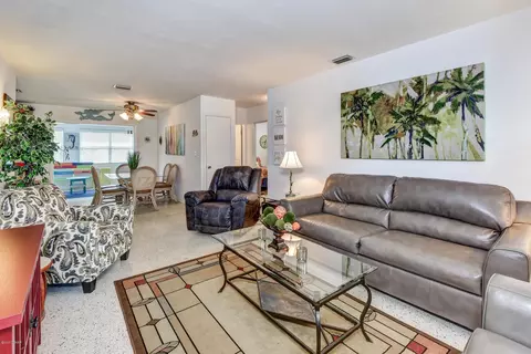54 Carol Rd, Ormond Beach, FL 32176 photo 2