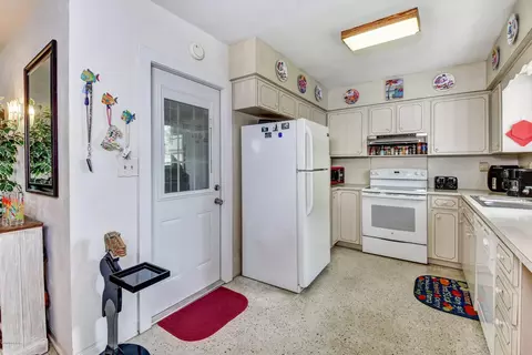 54 Carol Rd, Ormond Beach, FL 32176 photo 6