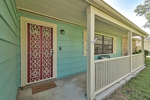 1113 Overbrook Dr, Ormond Beach, FL 32174 photo 2