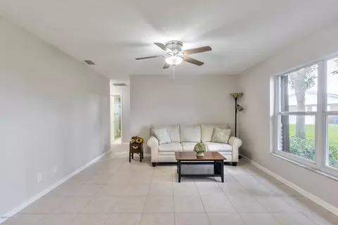 19 Seafarers Dr, Ormond Beach, FL 32176 photo 9