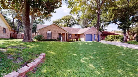 51 Sycamore Cir, Ormond Beach, FL 32174 photo 2